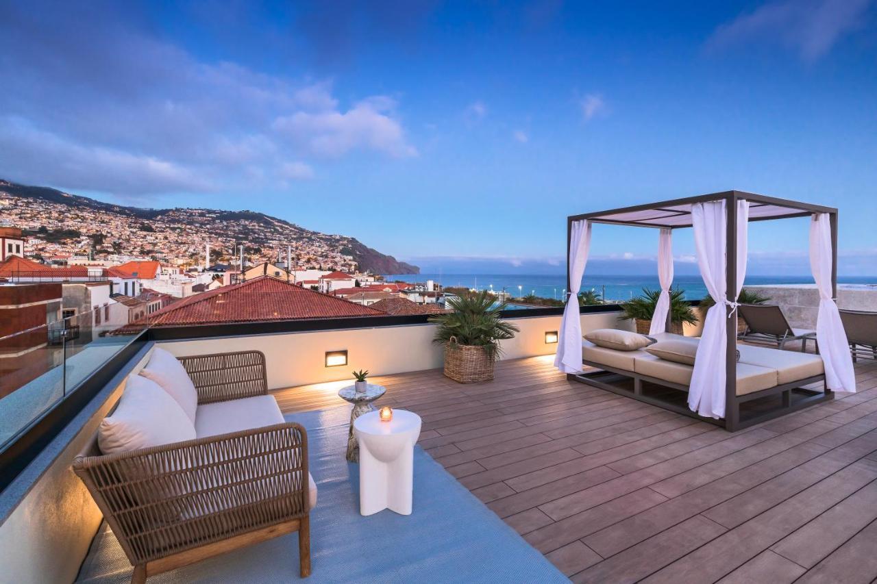 Barcelo Funchal Oldtown Hotell Exteriör bild The hotel's rooftop
